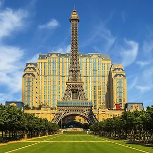 ***** Hotel The Parisian Chine